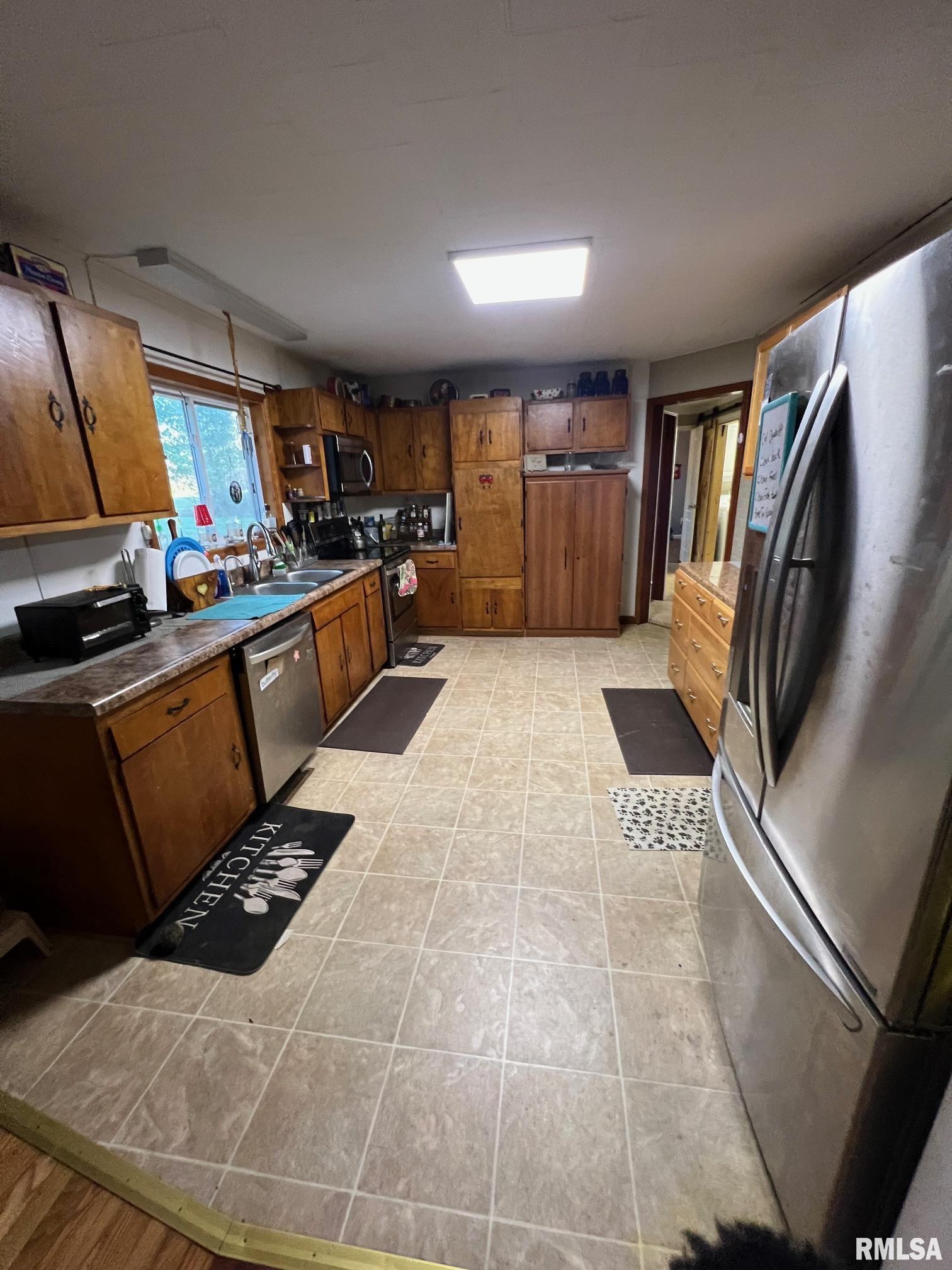 14052 Summer Road Benton, IL 62812 - Photo 36 of 41