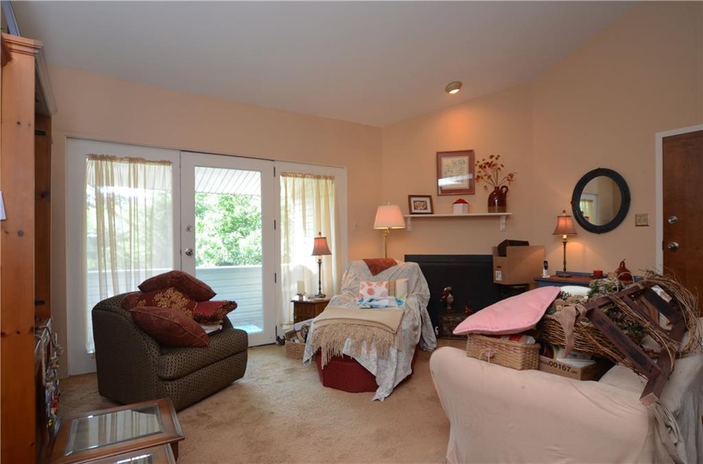 1107 Kenzie Road Pittsburgh, PA 15205 - Photo 3 of 16 Gallery Image 3