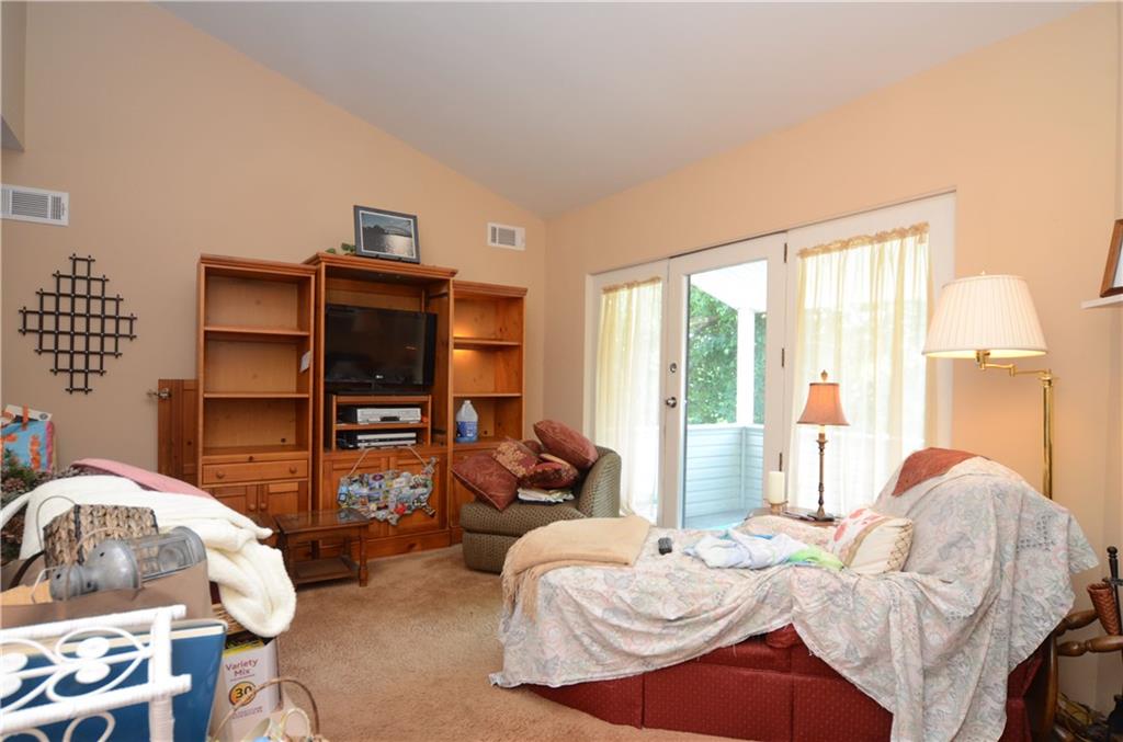1107 Kenzie Road Pittsburgh, PA 15205 - Photo 4 of 16 Gallery Image 4