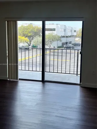 $2,100 | 10431 North Kendall Drive, Unit D314, Miami, FL 33176
