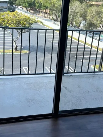 $2,100 | 10431 North Kendall Drive, Unit D314, Miami, FL 33176