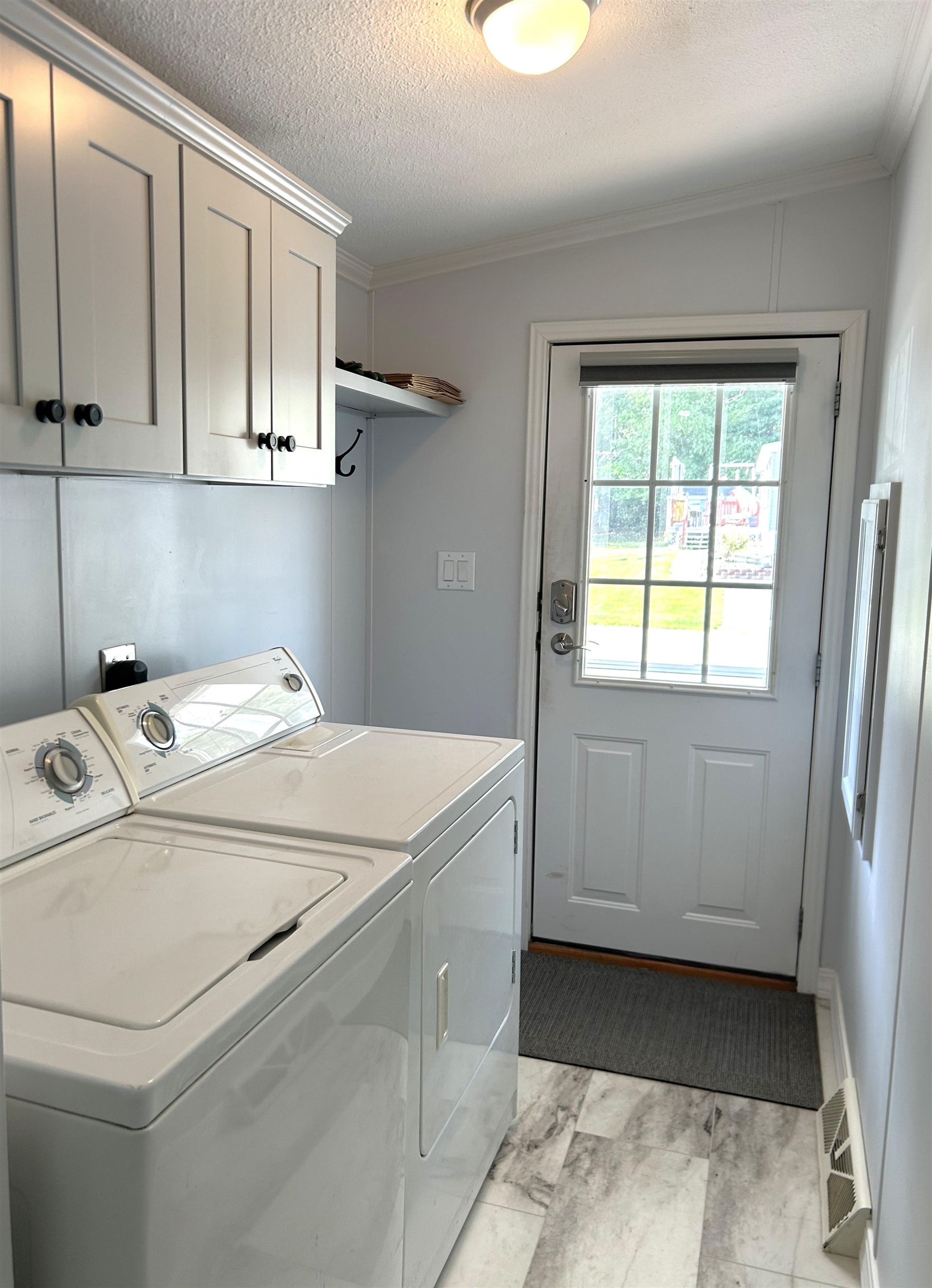 75 Hilton Avenue Exeter, NH 03833 - Photo 14 of 18