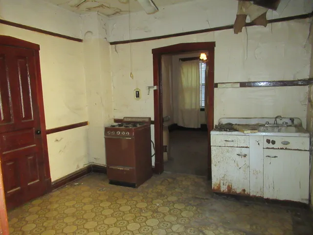 $275,000 | 2943 West 25th Place, Chicago, IL 60623