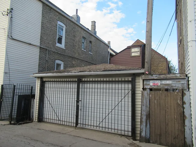 $275,000 | 2943 West 25th Place, Chicago, IL 60623