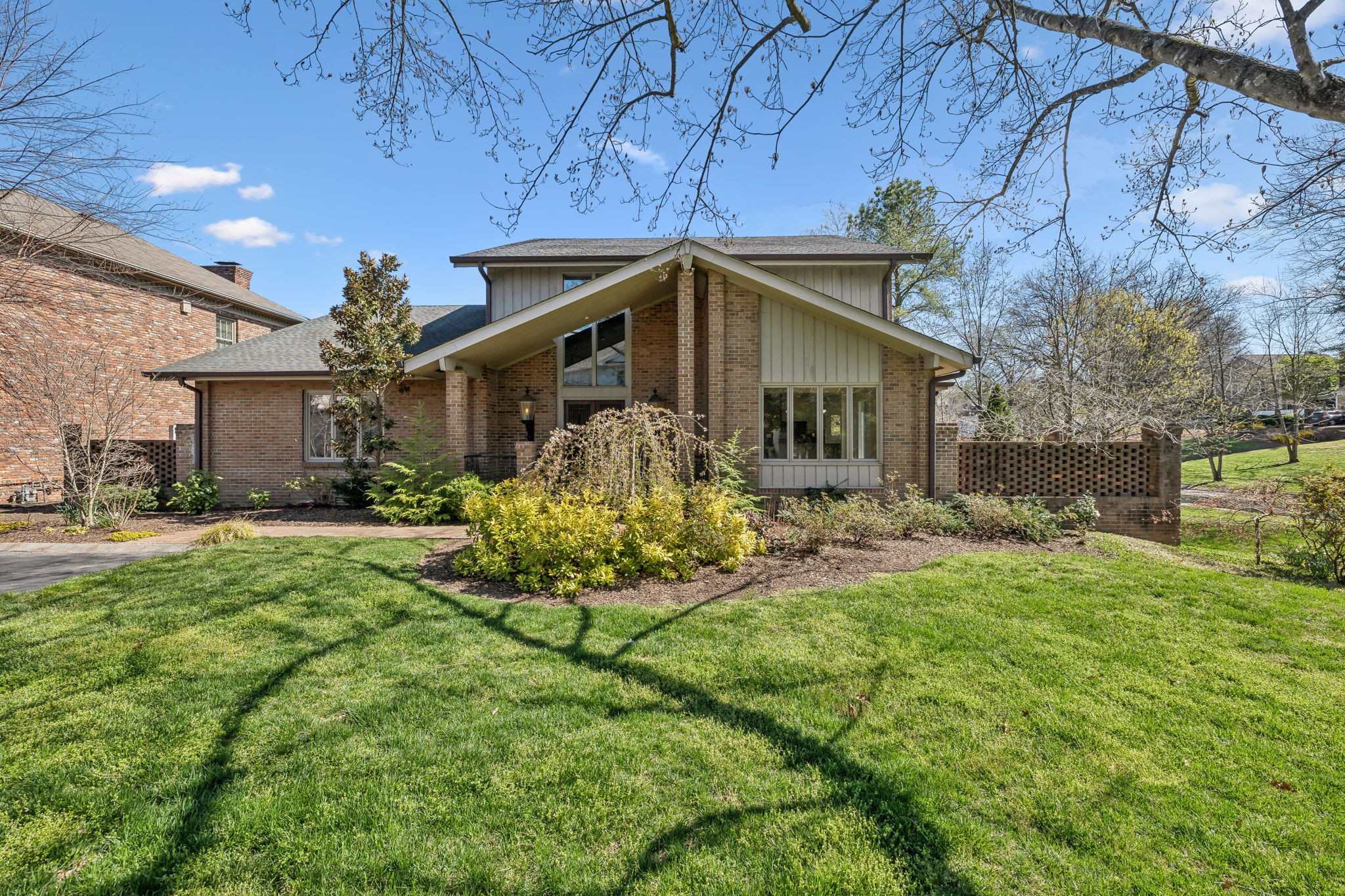 29 Washington Park Nashville, TN 37205 - Photo 2 of 60
