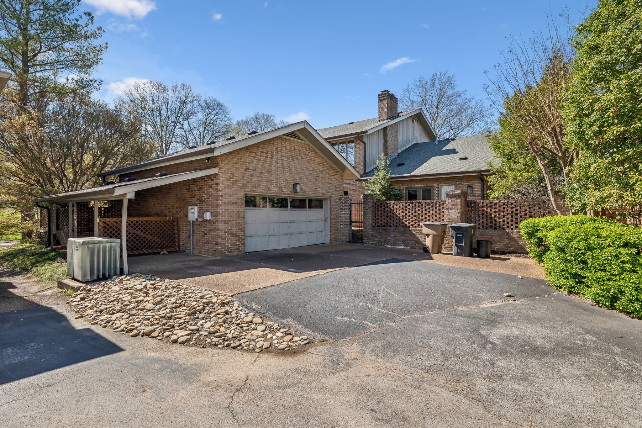 29 Washington Park Nashville, TN 37205 - Photo 46 of 60 a front view of a house with garden