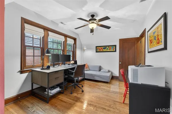 $1,100,000 | 6329 San Bonita Avenue, Clayton, MO 63105