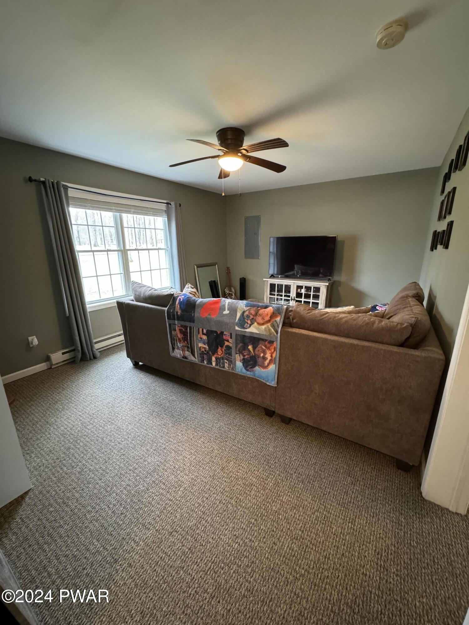 119 Cabin Road Milford, PA 18337 - Photo 18 of 33 Family room