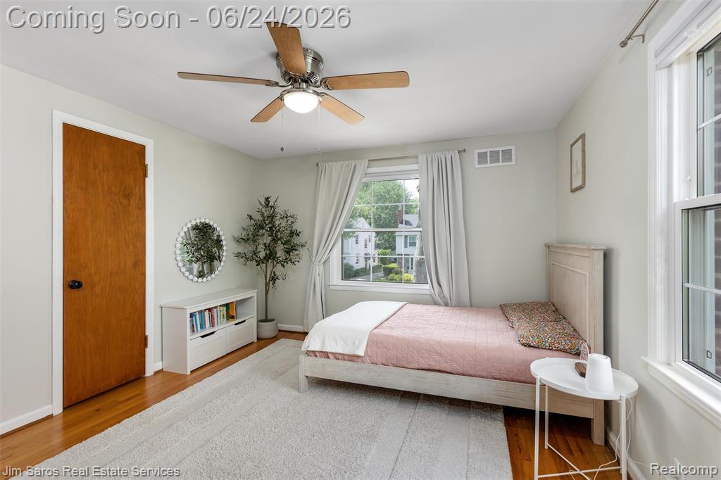 461 Allard Road Grosse Pointe, MI 48236 - Photo 21 of 38