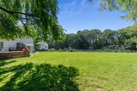 $1,599,000 | 5 Naomi Court, Melville, NY 11747