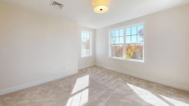 $646,347 | 1 Longview Drive, Unit 306, Atkinson, NH 03811