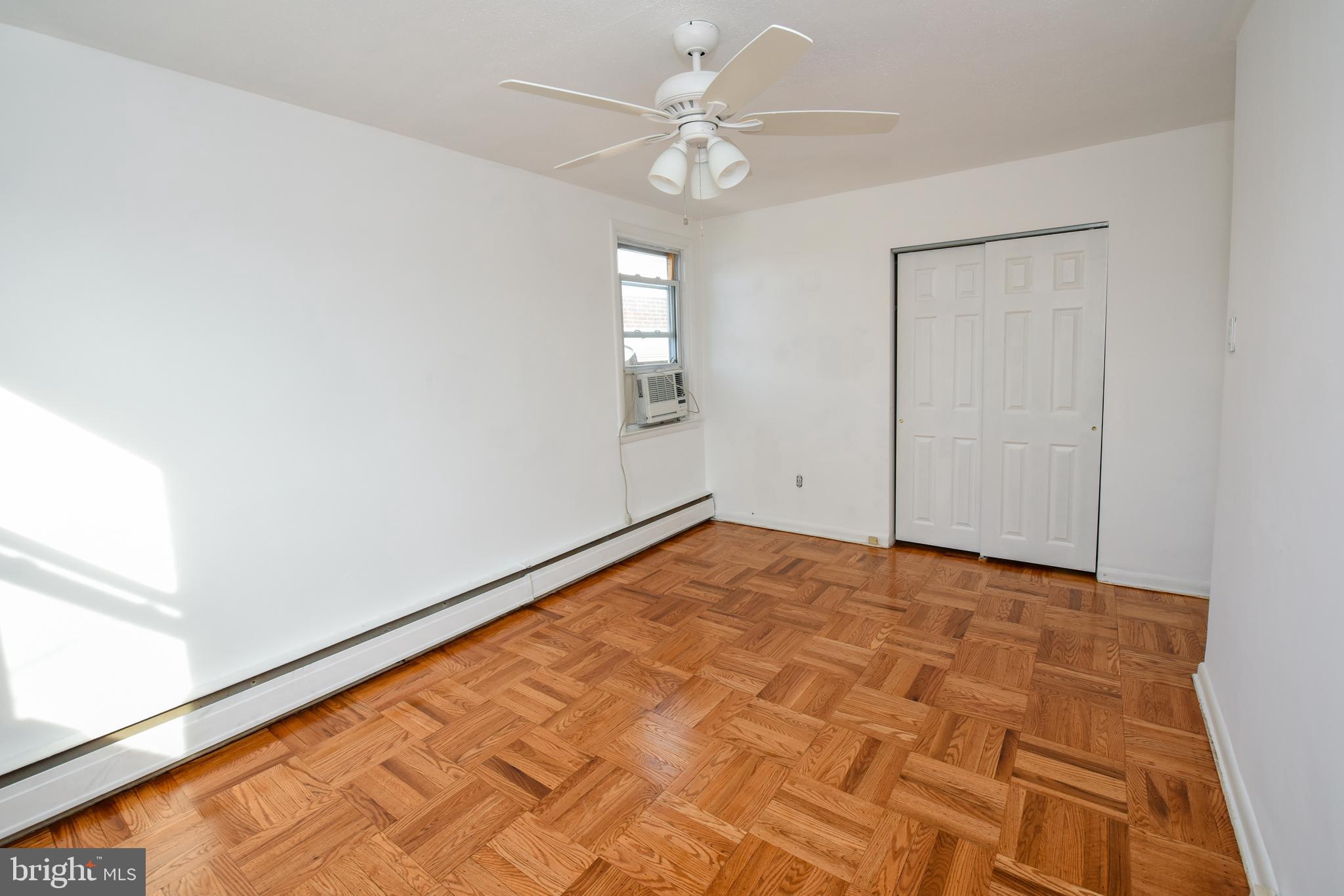 15114 Carter Road Philadelphia, PA 19116 - Photo 9 of 13 Gallery Image 9