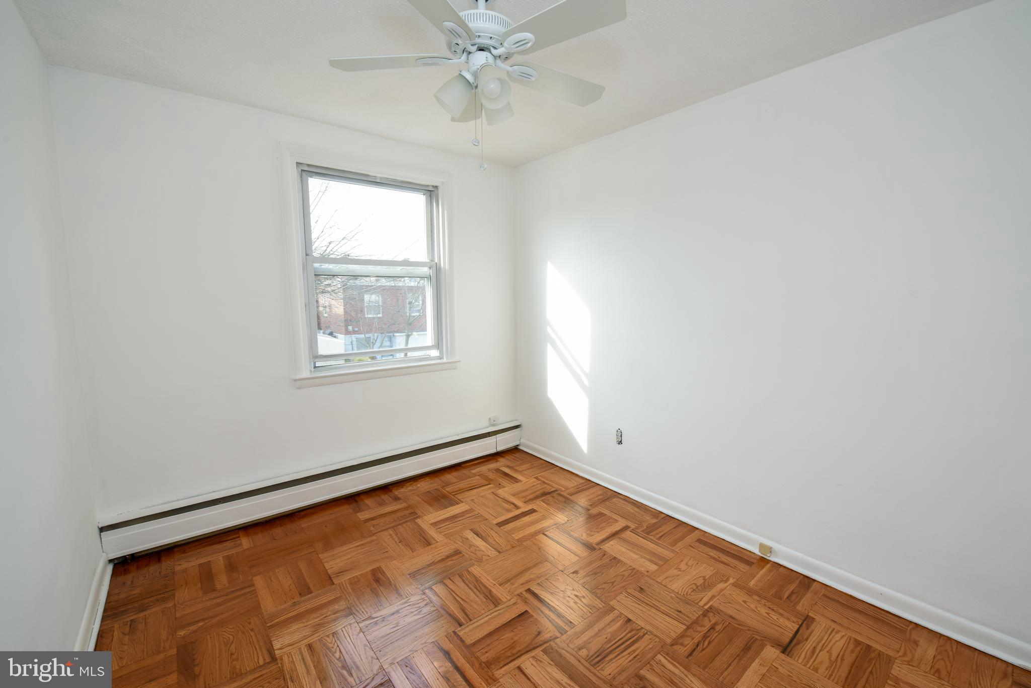 15114 Carter Road Philadelphia, PA 19116 - Photo 10 of 13 Gallery Image 10