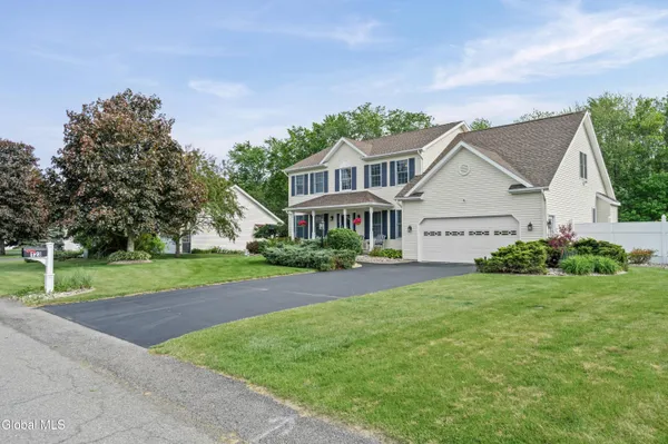 $605,000 | 123 Halfmoon Drive, Guilderland, NY 12009