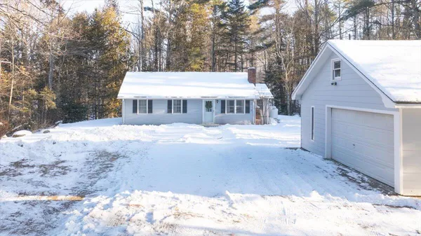 $285,000 | 2 Highway 3, Palermo, ME 04354
