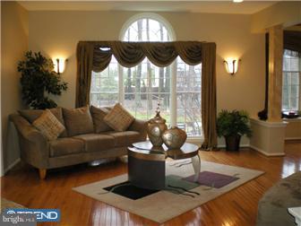37 Stanwyck Road Mount Laurel, NJ 08054 - Photo 2 of 12
