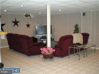 37 Stanwyck Road Mount Laurel, NJ 08054 - Photo 8 of 12