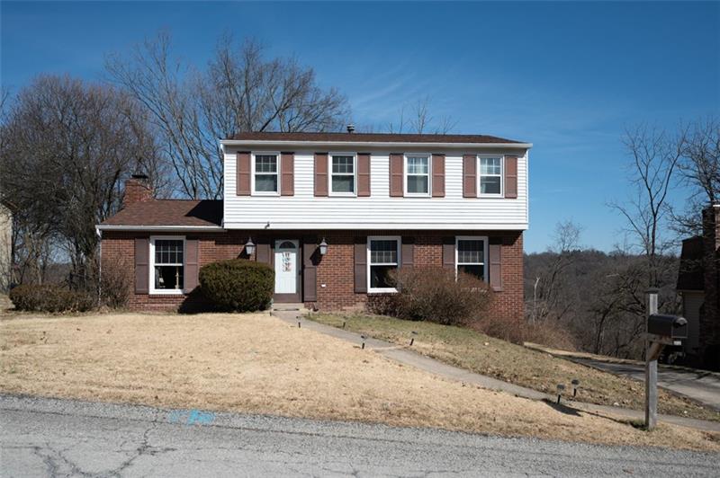 725 Blue Ridge Road Pittsburgh, PA 15239 - Photo 2 of 25 Gallery Image 2