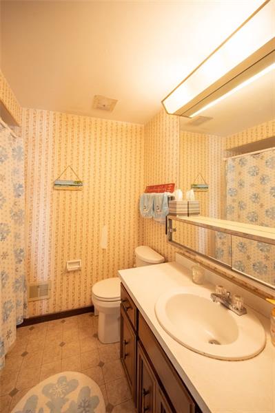 725 Blue Ridge Road Pittsburgh, PA 15239 - Photo 18 of 25 Gallery Image 18
