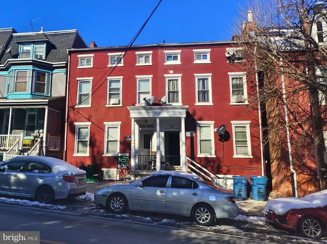 $565,000 | 215 West Vine Street, Lancaster, PA 17603