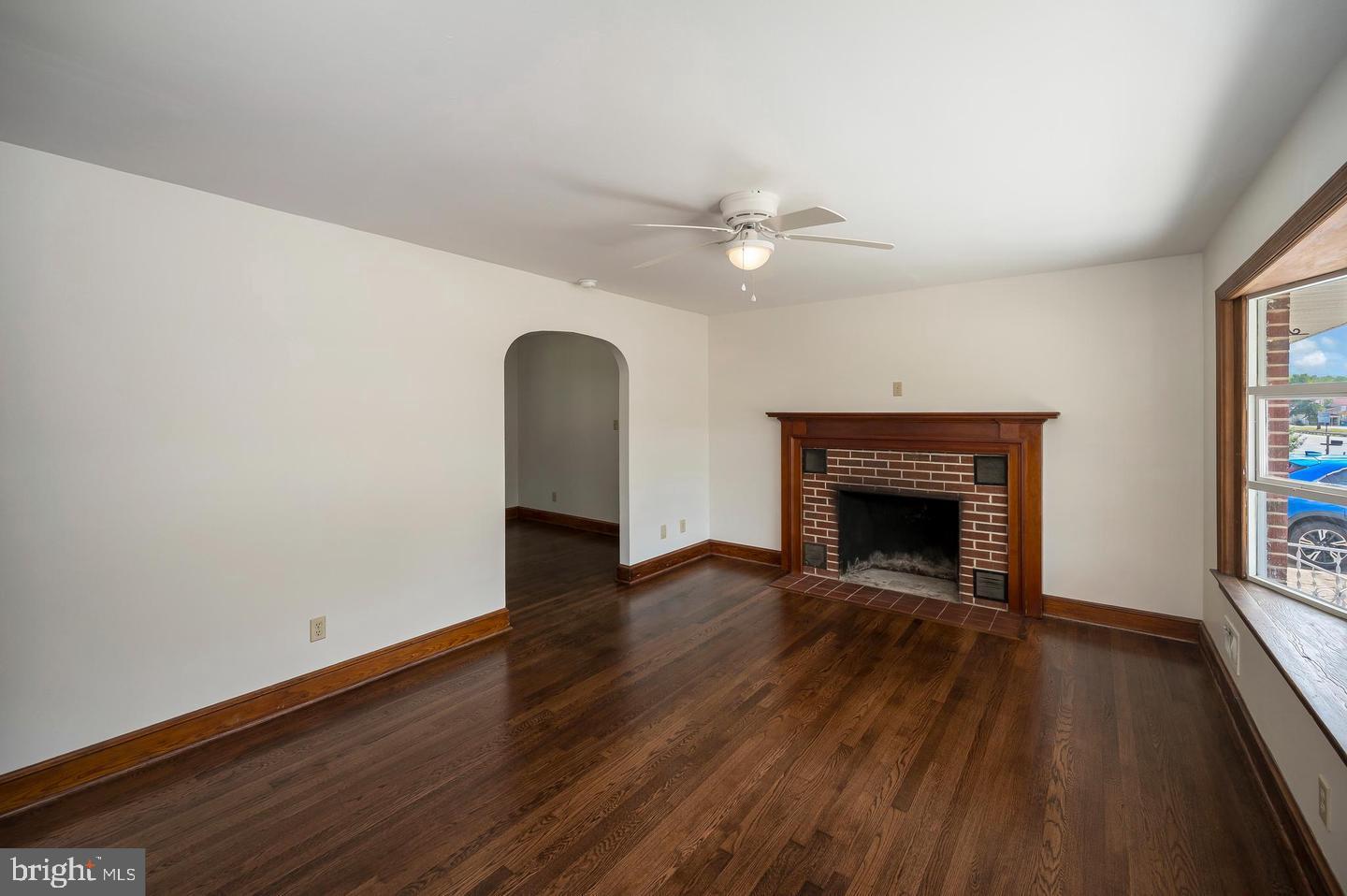 1008 Garrisonville Road Stafford, VA 22556 - Photo 5 of 36