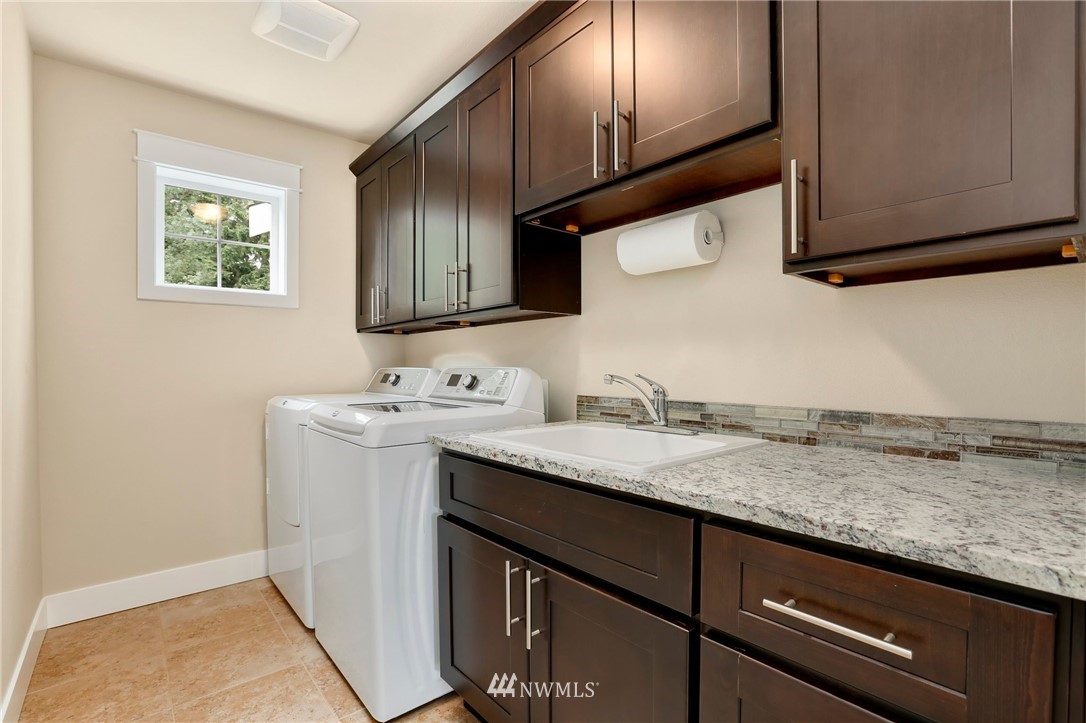 2129 242nd Street Southwest Bothell, WA 98021 - Photo 33 of 40