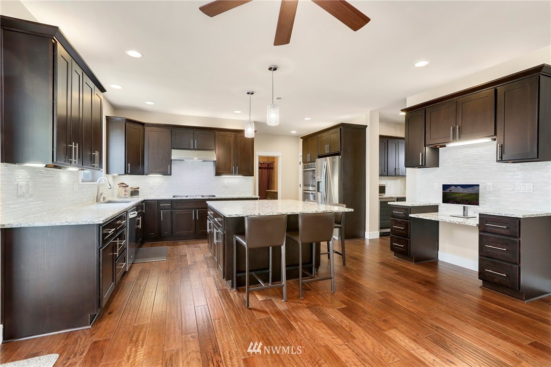 2129 242nd Street Southwest Bothell, WA 98021 - Photo 8 of 40