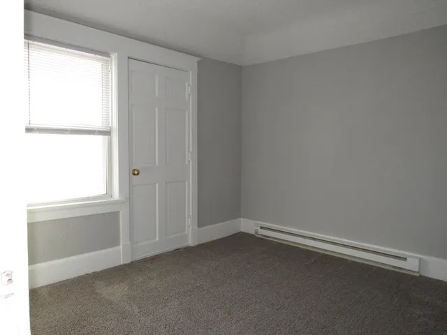 $220,000 | 8 Industrial Avenue, Duluth, MN 55808