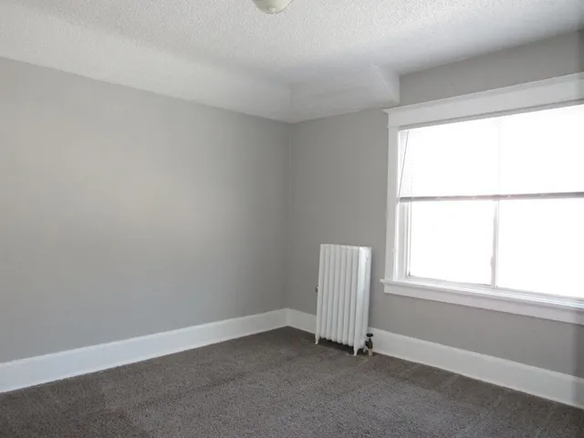 $220,000 | 8 Industrial Avenue, Duluth, MN 55808