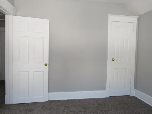 $220,000 | 8 Industrial Avenue, Duluth, MN 55808