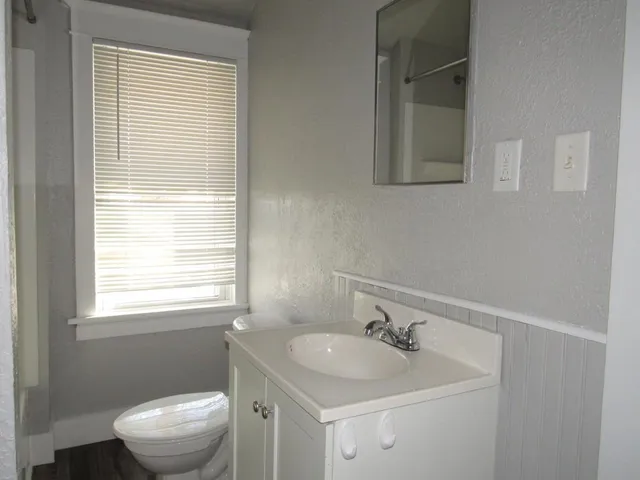 $220,000 | 8 Industrial Avenue, Duluth, MN 55808