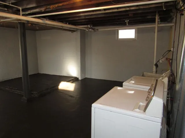 $220,000 | 8 Industrial Avenue, Duluth, MN 55808