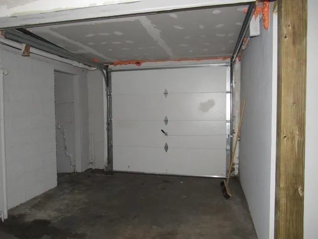 $220,000 | 8 Industrial Avenue, Duluth, MN 55808