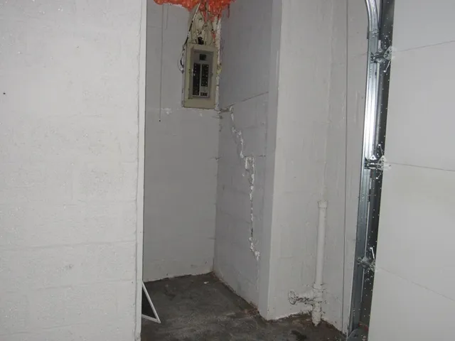 $220,000 | 8 Industrial Avenue, Duluth, MN 55808