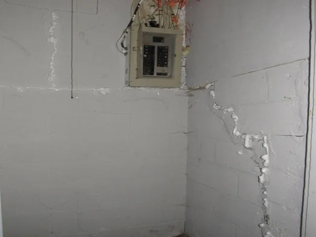 $220,000 | 8 Industrial Avenue, Duluth, MN 55808