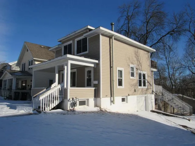 $220,000 | 8 Industrial Avenue, Duluth, MN 55808