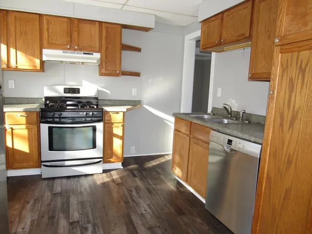 $220,000 | 8 Industrial Avenue, Duluth, MN 55808