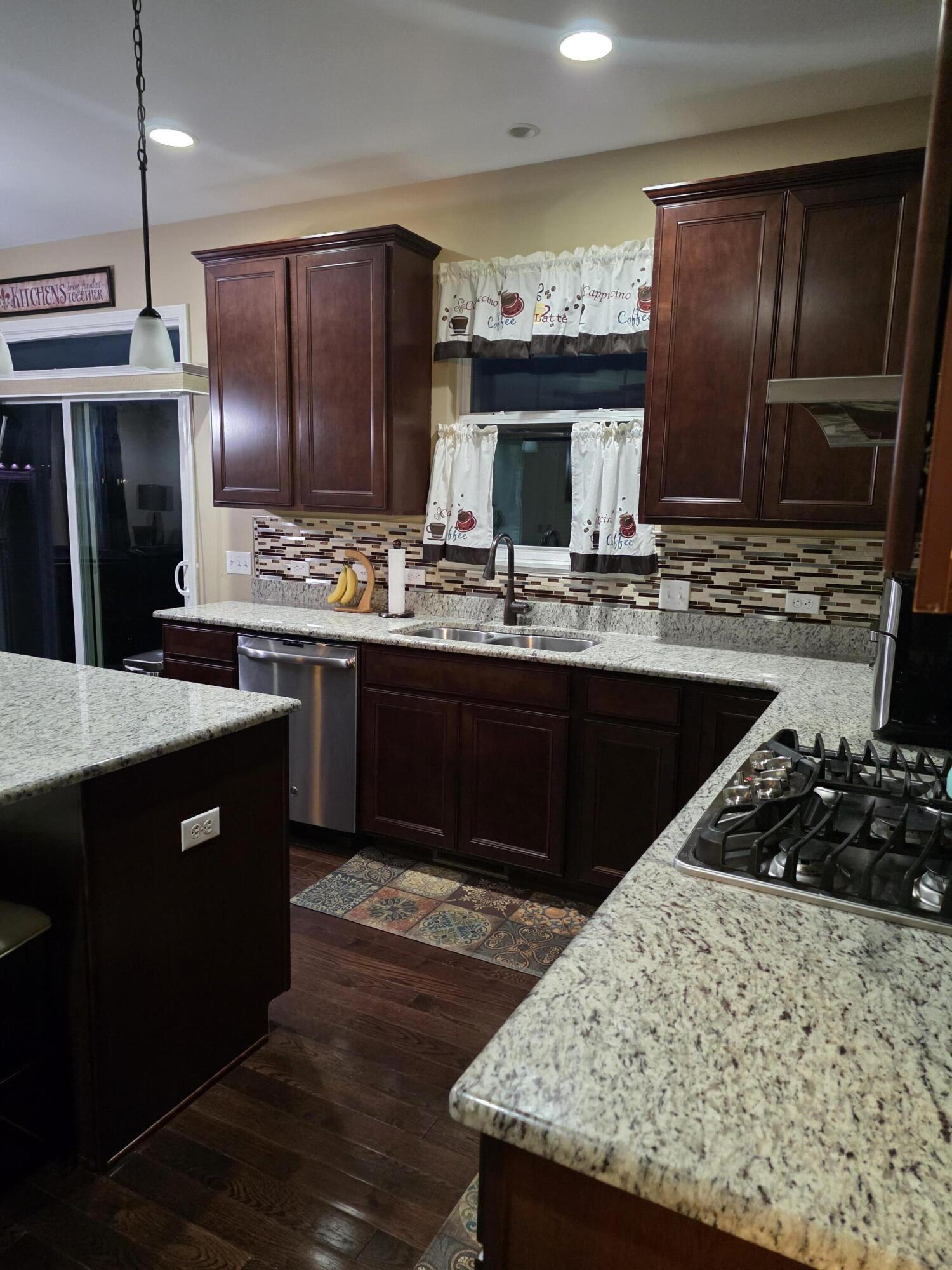 10251 California Street Crown Point, IN 46307 - Photo 2 of 34 1500x2000