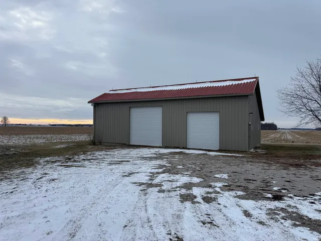 $320,000 | 13701 North Walnut Street, Muncie, IN 47303