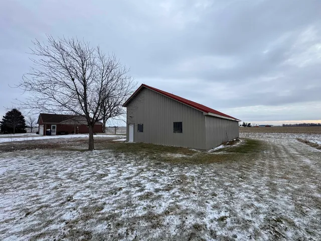 $320,000 | 13701 North Walnut Street, Muncie, IN 47303
