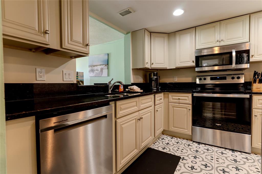 20040 Gulf Boulevard, Unit 402 Indian Rocks Beach, FL 33785 - Photo 12 of 32