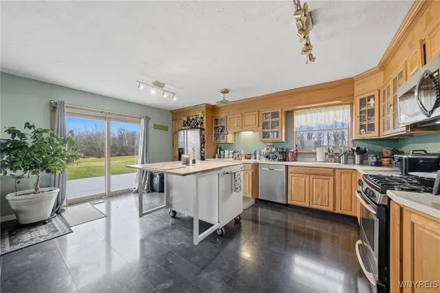 $279,900 | 16530 Woodchuck Alley, Kendall, NY 14476