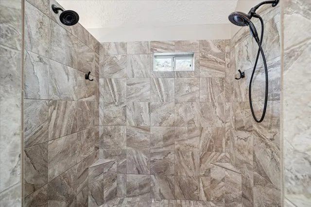 $479,000 | 1211 Woodchase Drive, Pearland, TX 77581