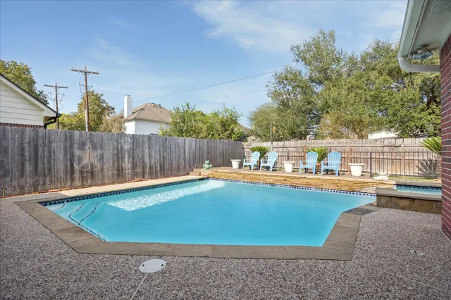 $479,000 | 1211 Woodchase Drive, Pearland, TX 77581