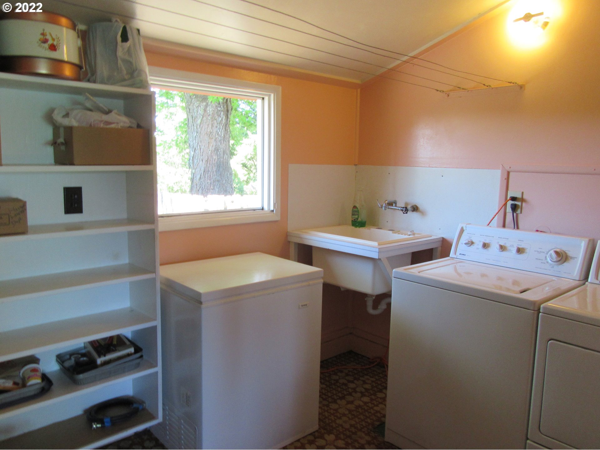 80850 North Hill Road Cottage Grove, OR 97424 - Photo 14 of 24 Gallery Image 14