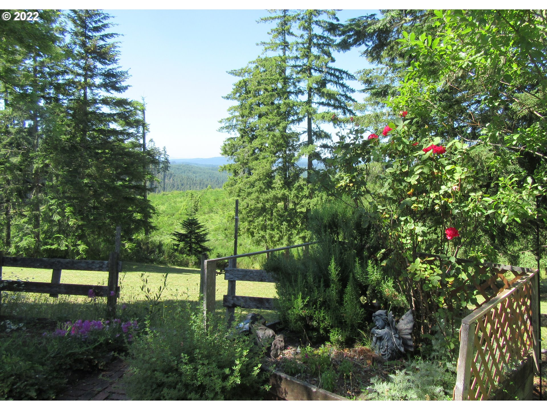 80850 North Hill Road Cottage Grove, OR 97424 - Photo 22 of 24 Gallery Image 22