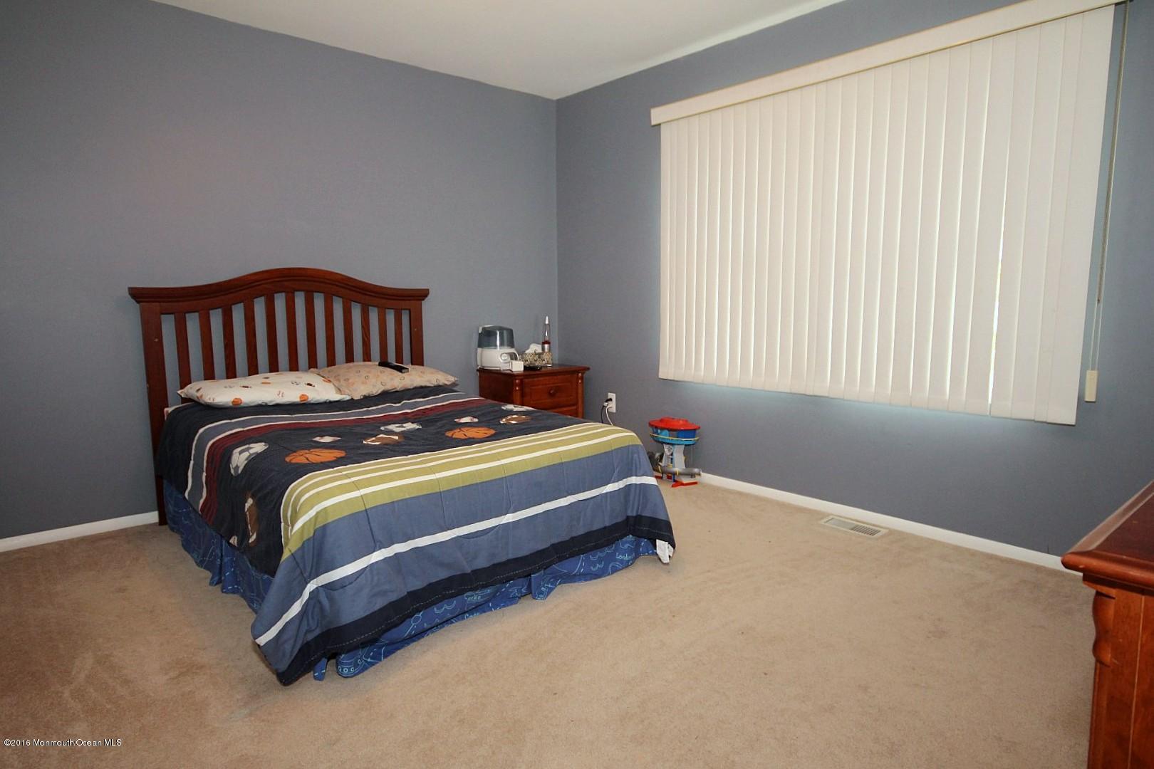 193 Bowline Road Manahawkin, NJ 08050 - Photo 23 of 42 36