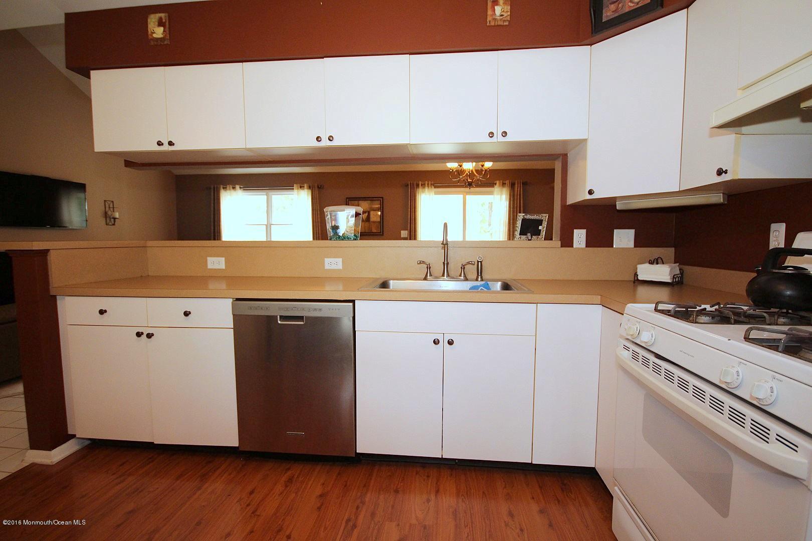193 Bowline Road Manahawkin, NJ 08050 - Photo 9 of 42 24