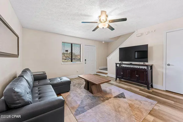 $1,800 | 120 Bonnie Lane, Panama City Beach, FL 32407