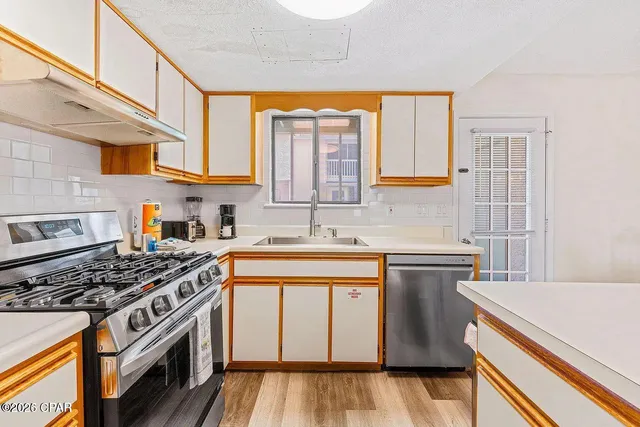 $1,800 | 120 Bonnie Lane, Panama City Beach, FL 32407